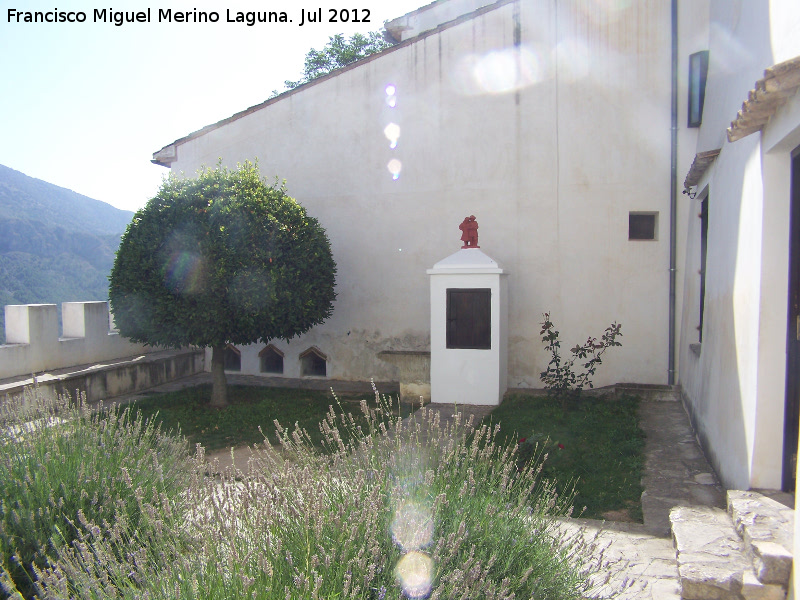 Casa Orduña - Casa Orduña. Patio con aljibe