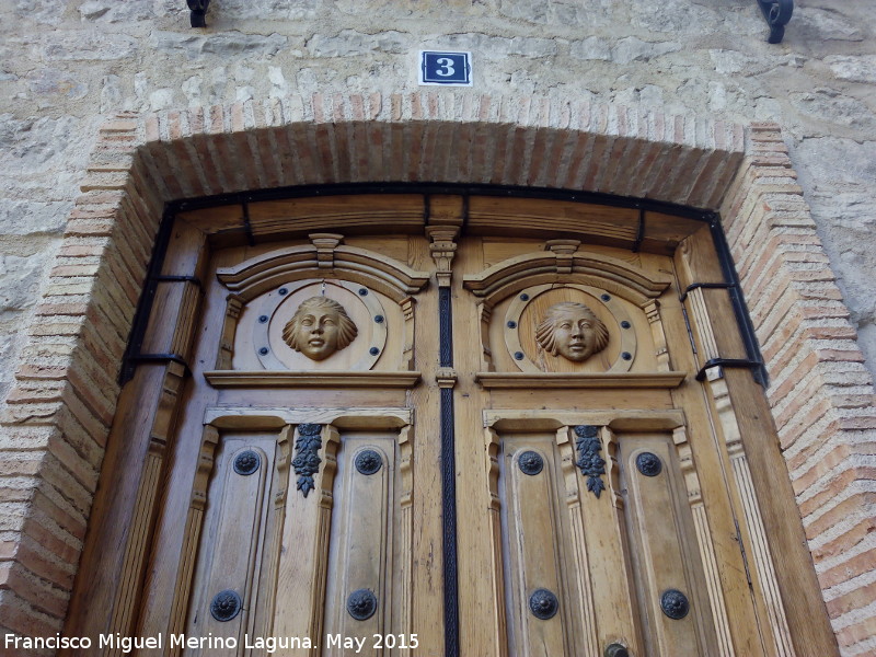 Puerta - Puerta. Plaza San Bartolomé - Jaén