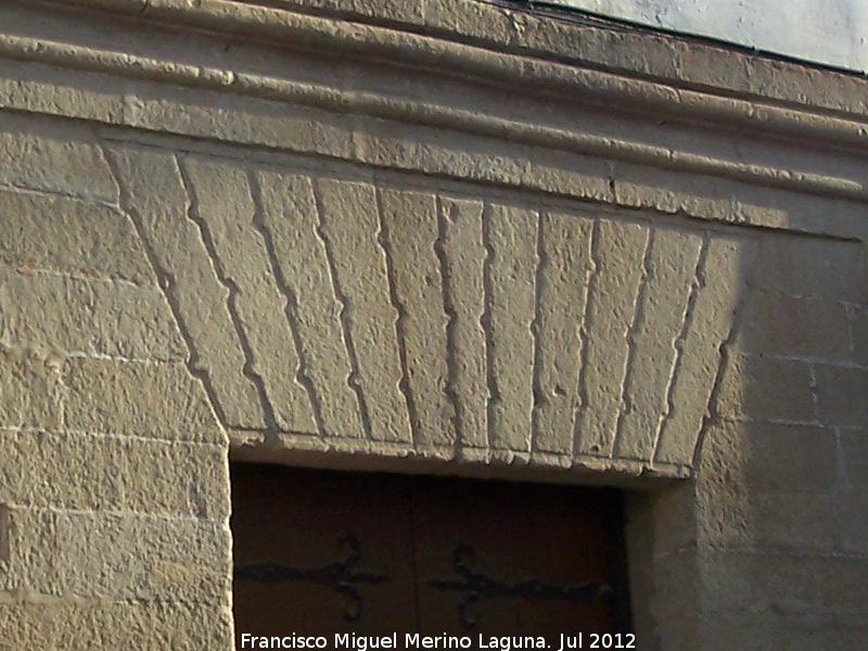 Casa de la Plaza de Carvajal nº 13 - Casa de la Plaza de Carvajal nº 13. Dovelas enlazadas
