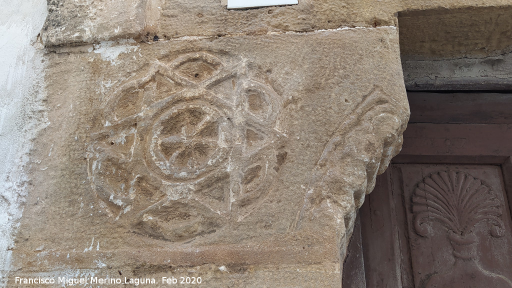 Casa hebrea del Callej�n de Santa Mar�a n� 2 - Casa hebrea del Callej�n de Santa Mar�a n� 2. Estrella de David izquierda