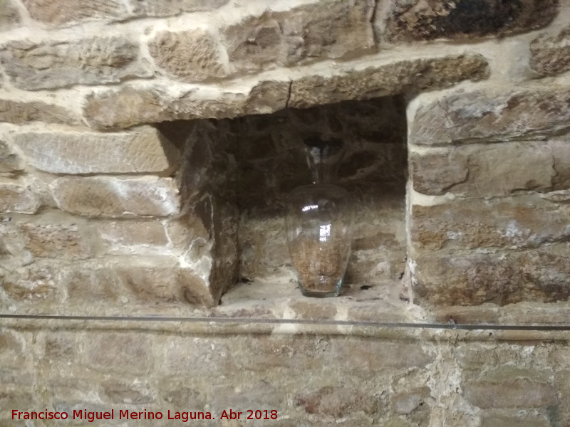 Casa de las Bolas - Casa de las Bolas. Hornacina del sótano