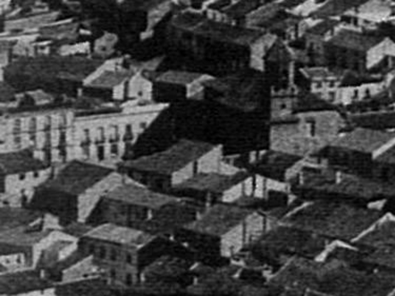 Plaza de la Iglesia - Plaza de la Iglesia. Foto antigua aérea