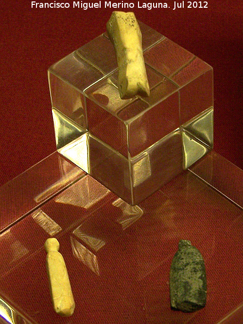Eras del Alcázar - Eras del Alcázar. Ídolos. Museo Arqueológico de Úbeda