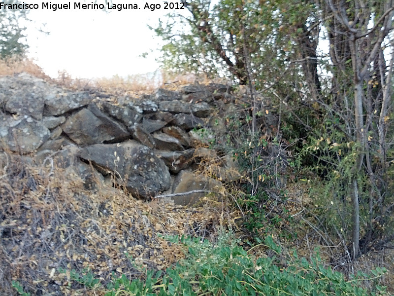 Era del Cerrajón II - Era del Cerrajón II. Muros