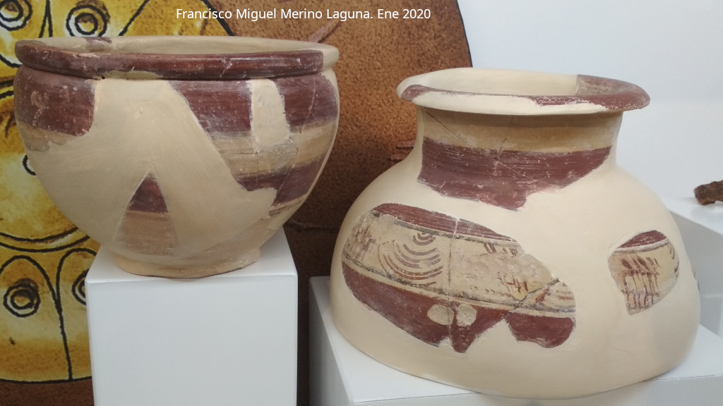 Palacio ibero del Cerro de la Merced - Palacio ibero del Cerro de la Merced. Cer�mica ibera. Exposici�n en el Museo Ibero de Ja�n