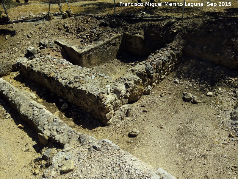 Villa romana de El Ruedo - Villa romana de El Ruedo. Edificación de servicio y resto de albarca posterior