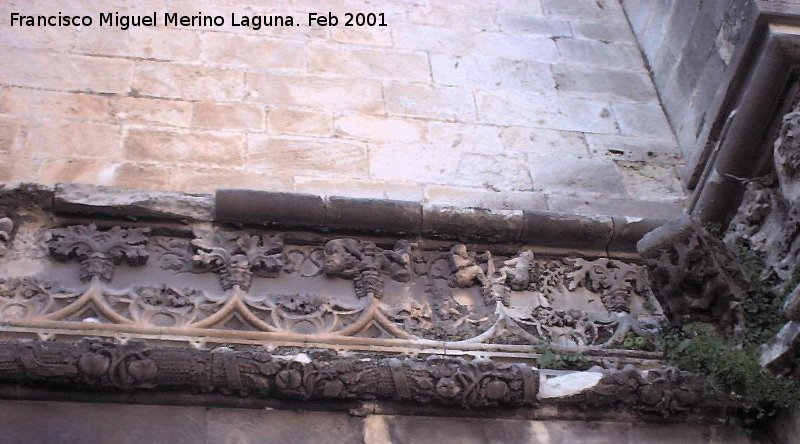 Catedral de Jaén. Fachada gótica - Catedral de Jaén. Fachada gótica. Quinta gárgola empezando por la derecha