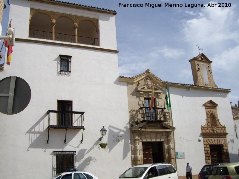 Capilla de Santa Ana - Capilla de Santa Ana. Adosada al Palacio de los Cárdenas