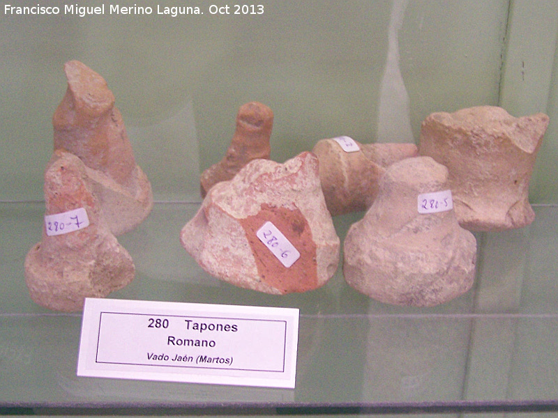 Yacimiento Vado Jaén - Yacimiento Vado Jaén. Tapones romanos. Museo San Antonio de Padua - Martos
