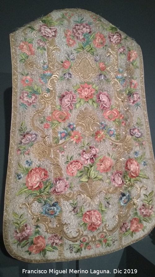 Catedral de Ja�n. Sacrist�a - Catedral de Ja�n. Sacrist�a. Casulla siglo XVII-XVIII