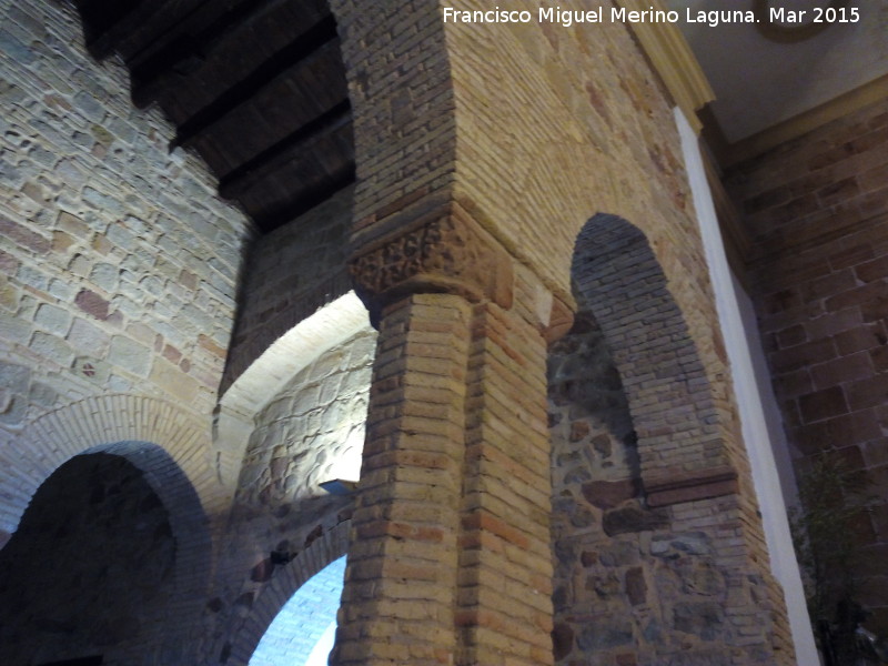 Basílica Mudéjar - Basílica Mudéjar. Capitel gótico-mudéjar (siglos XIII-XIV)