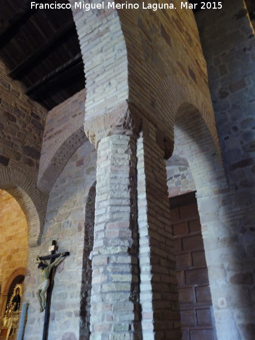 Basílica Mudéjar - Basílica Mudéjar. Capitel gótico-mudéjar (siglos XIII-XIV)