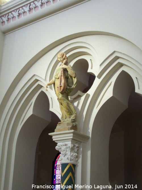 Capilla de los Marqueses de Linares - Capilla de los Marqueses de Linares. Músico