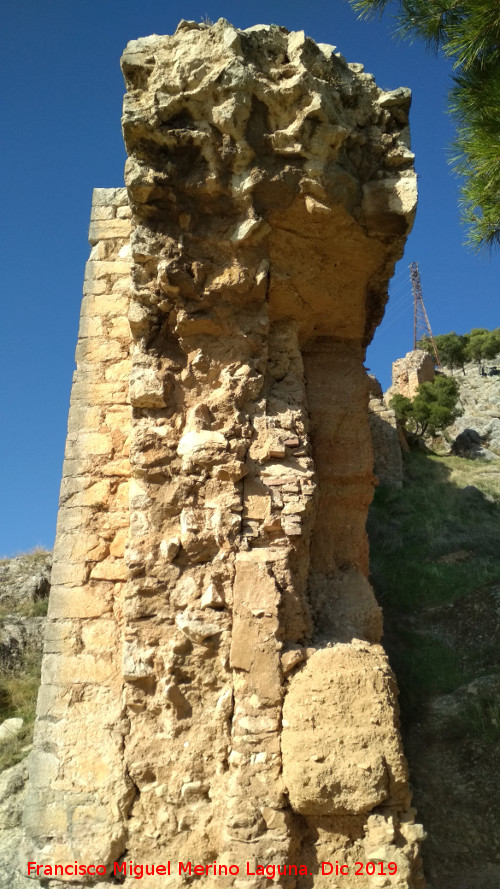 Muralla de Ja�n. Torre�n Sur II - Muralla de Ja�n. Torre�n Sur II. Detalle del arranque del lienzo