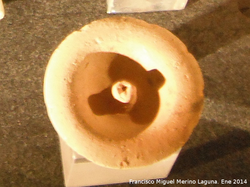 Castillo de San Miguel - Castillo de San Miguel. Tapadera islámica de jarrita siglo XIV