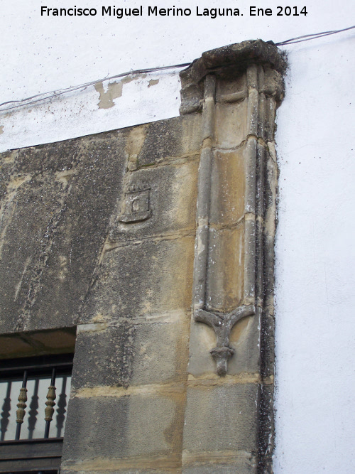 Casa de la Calle Alta nº 4 - Casa de la Calle Alta nº 4. Pilastra