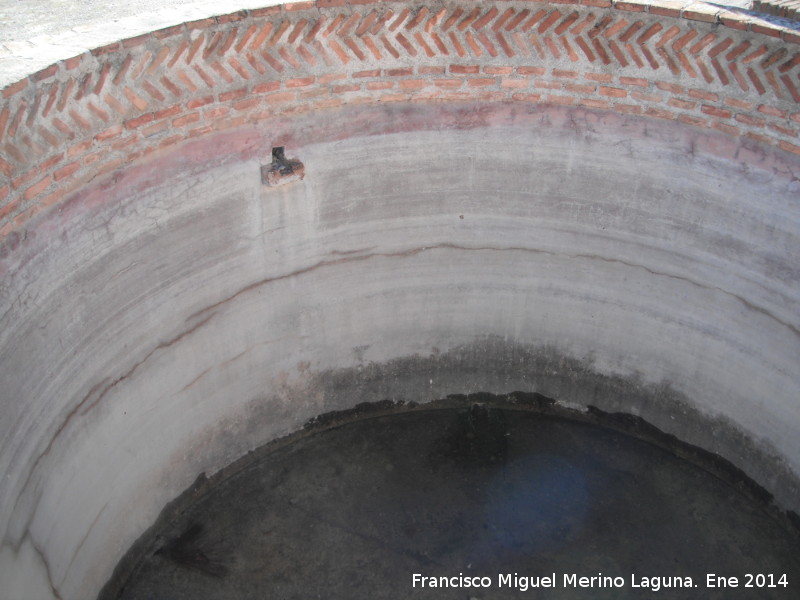 Castillo de Salobre�a. Alcazaba - Castillo de Salobre�a. Alcazaba. Silo central
