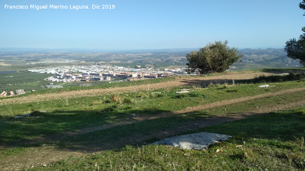 Oppidum del Cerro de Santa Catalina - Oppidum del Cerro de Santa Catalina. Con Ja�n al fondo