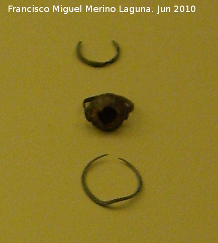 Historia de Jan. Jan Romano - Historia de Jan. Jan Romano. Anillos de bronce romanos siglo I dC. encontrados en el Barrio de la Magdalena. Museo Provincial