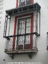 Palacio de los Condes de Corbull. Balcón cerrado