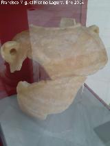 Toscanos. Vaso de Alabastro. Siglos IX-VIII a.C. Museo arqueológico de Vélez-Málaga