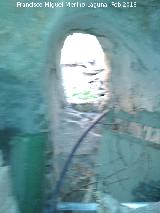 Torre de Sancho Iñiguez. Puerta semicegada desde el interior