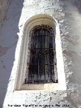Iglesia de Mata Bejid. Ventana lateral del ábside
