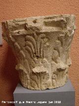 Fuente de la Magdalena. Capitel romano descubierto durante la excavacin de 1969 por Luis Berges Roldn. Museo Provincial