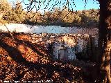 Alberca de Las Alminillas. Fuente y caseta de desagüe