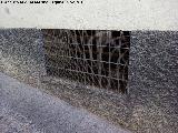 Casa de la Calle Abades n 3. Ventana del lugar utilizado como checa