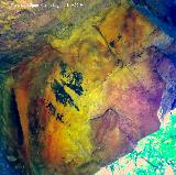 Pinturas rupestres del Collado de la Ginesa. Tratada con Dstretch