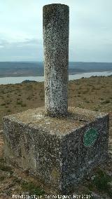 Vértice geodésico de Giribaile. 