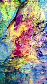 Pinturas rupestres de la Cueva de Río Frío. Tratada con Dstretch