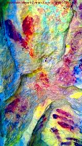 Pinturas rupestres de la Cueva de Río Frío. Tratada con Dstretch
