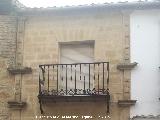 Casa de la Calle Conde Mejorada n� 9. Pilastras y balc�n