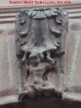 Casa de la Calle Doctor Ojeda n° 24. Voluta con putti