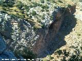 Abrigo Grande de los Cañones. Desde El Almendro