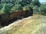 Arroyo de la Alfanjía. Acequia romana en primer término