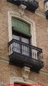 Edificio de la Calle Bernabé Soriano nº 20. Balcón
