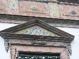 Casa de la Calle del Río nº 31. Frontón