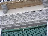 Casa de la Calle del Río nº 27. Dintel de sobremarco