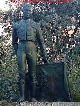 Monumento al Carnicerito de Úbeda. Estatua
