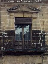 Casa de la Acera de la Magdalena nº 13. Balcón