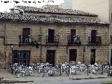 Casa de la Acera de la Magdalena nº 15. Fachada