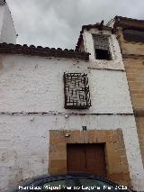 Casa de la Acera de la Magdalena nº 32. Fachada