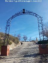 Ermita de Fátima. Arco de subida a la ermita