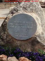 Monumento de la Virgen de la Cabeza. Inscripción
