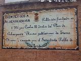 Placa conmemorativa de la Fundación. 