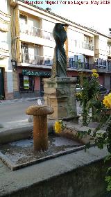 Monumento a la Mujer Torreña. Fuente