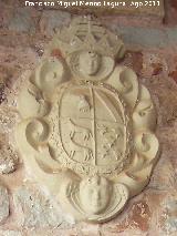 Iglesia de Santa María del Collado. Escudo